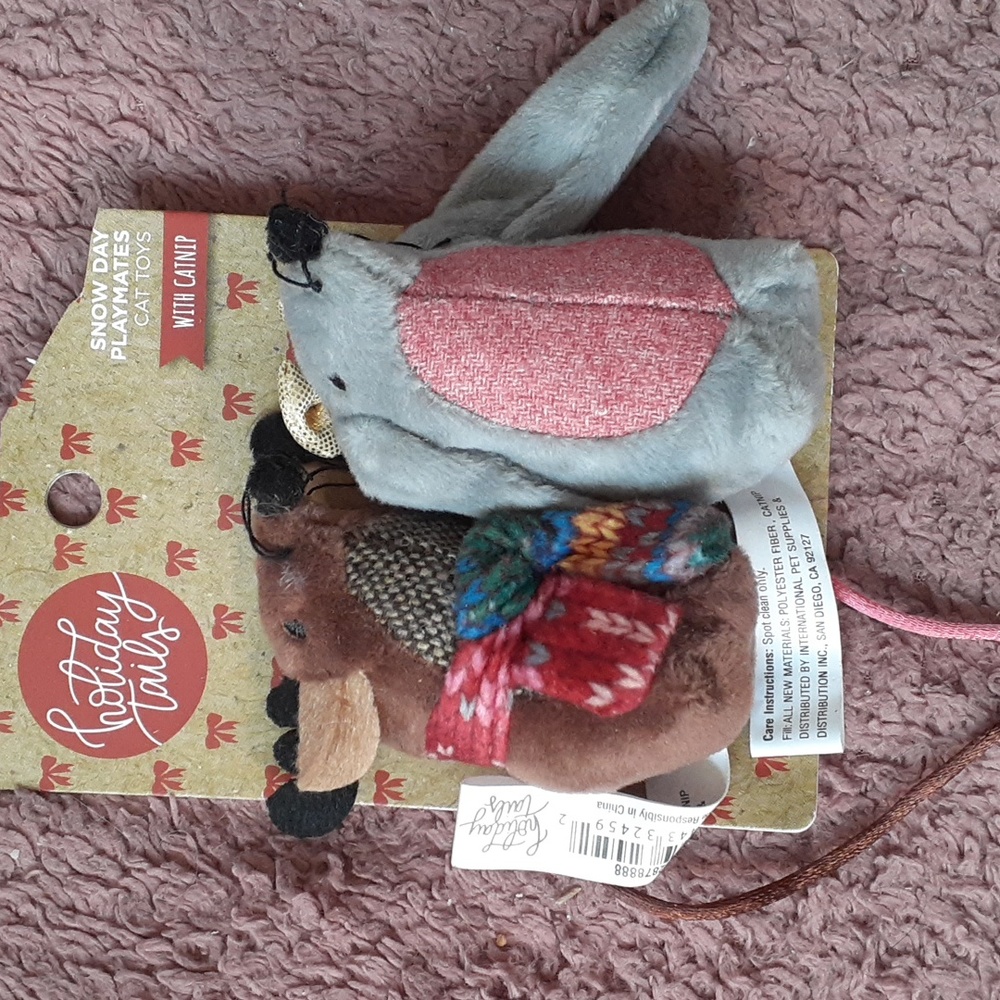 Brand New PETCO HOLIDAY TAILS  CATNIP Mice- 2 CT.